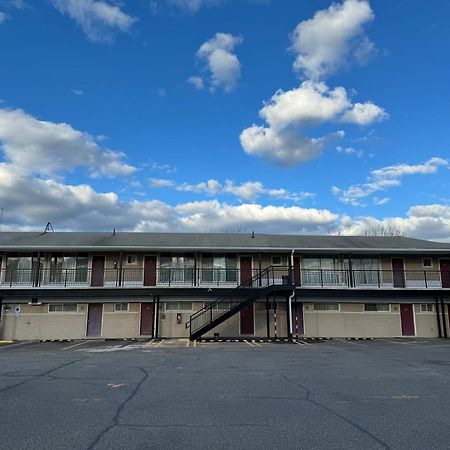 Royal Motel Secaucus Bagian luar foto